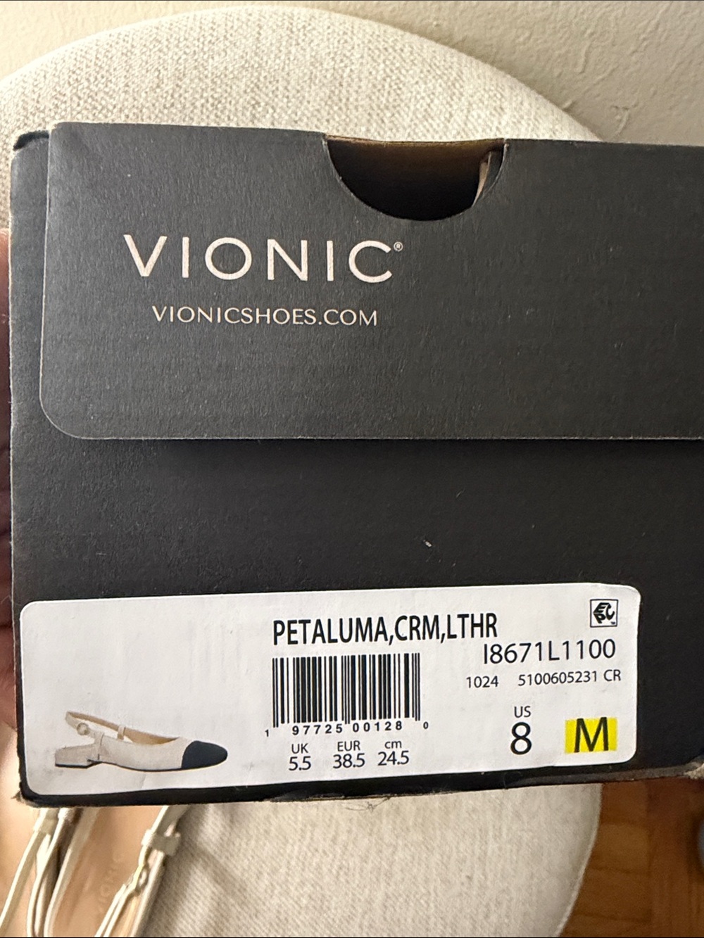 Vionic Two-Tone Slingback Flats in Ivory and Black - Picture 4 of 4